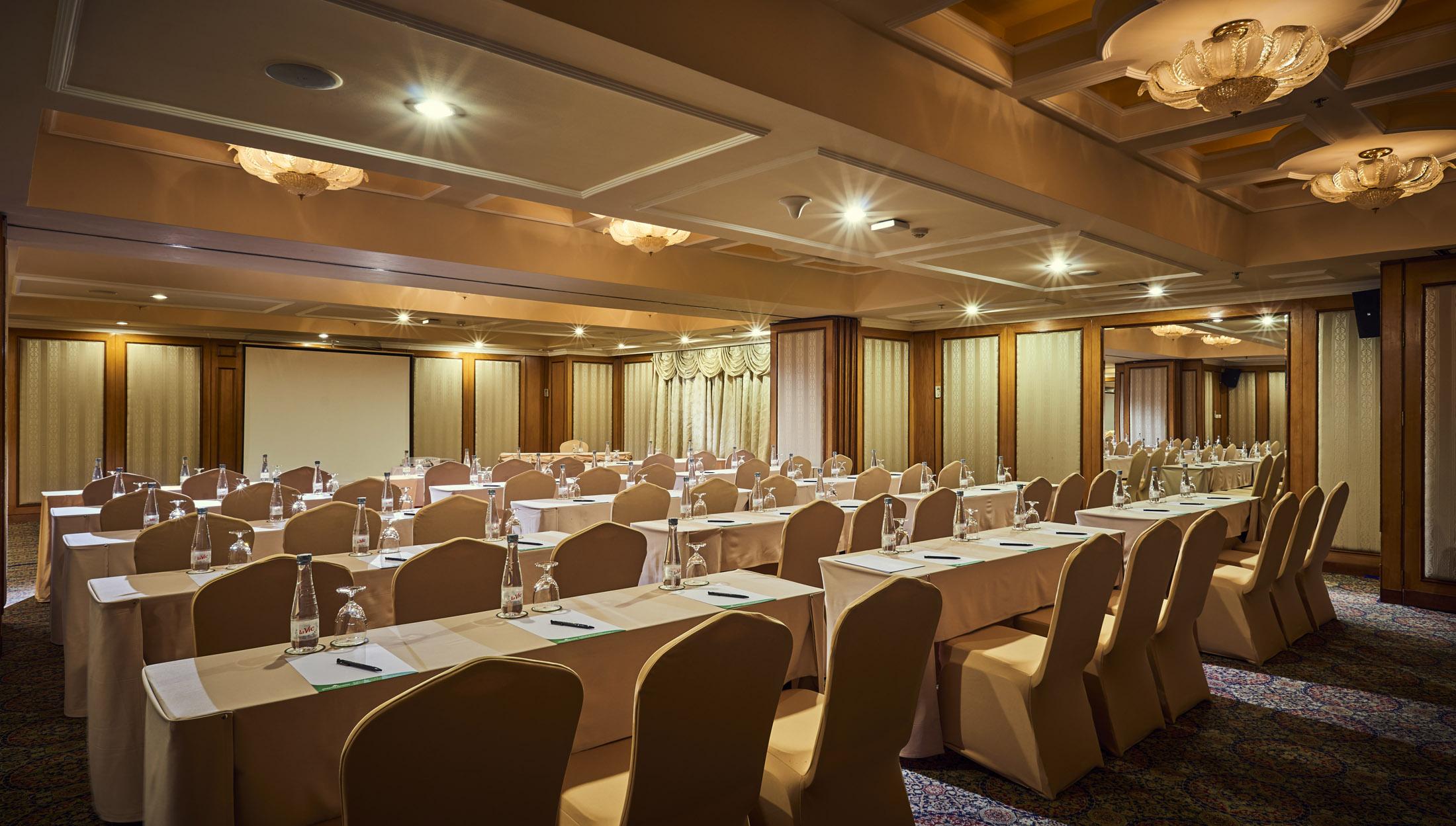 Sherwood Residence Hô Chi Minh-Ville Extérieur photo The Royal Meeting Room