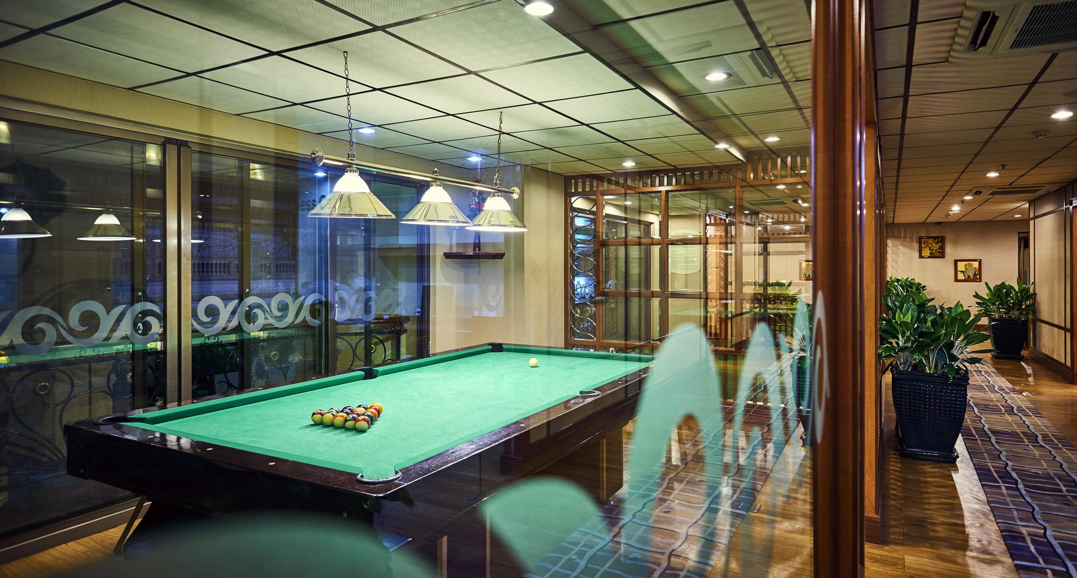 Sherwood Residence Hô Chi Minh-Ville Extérieur photo A pool table