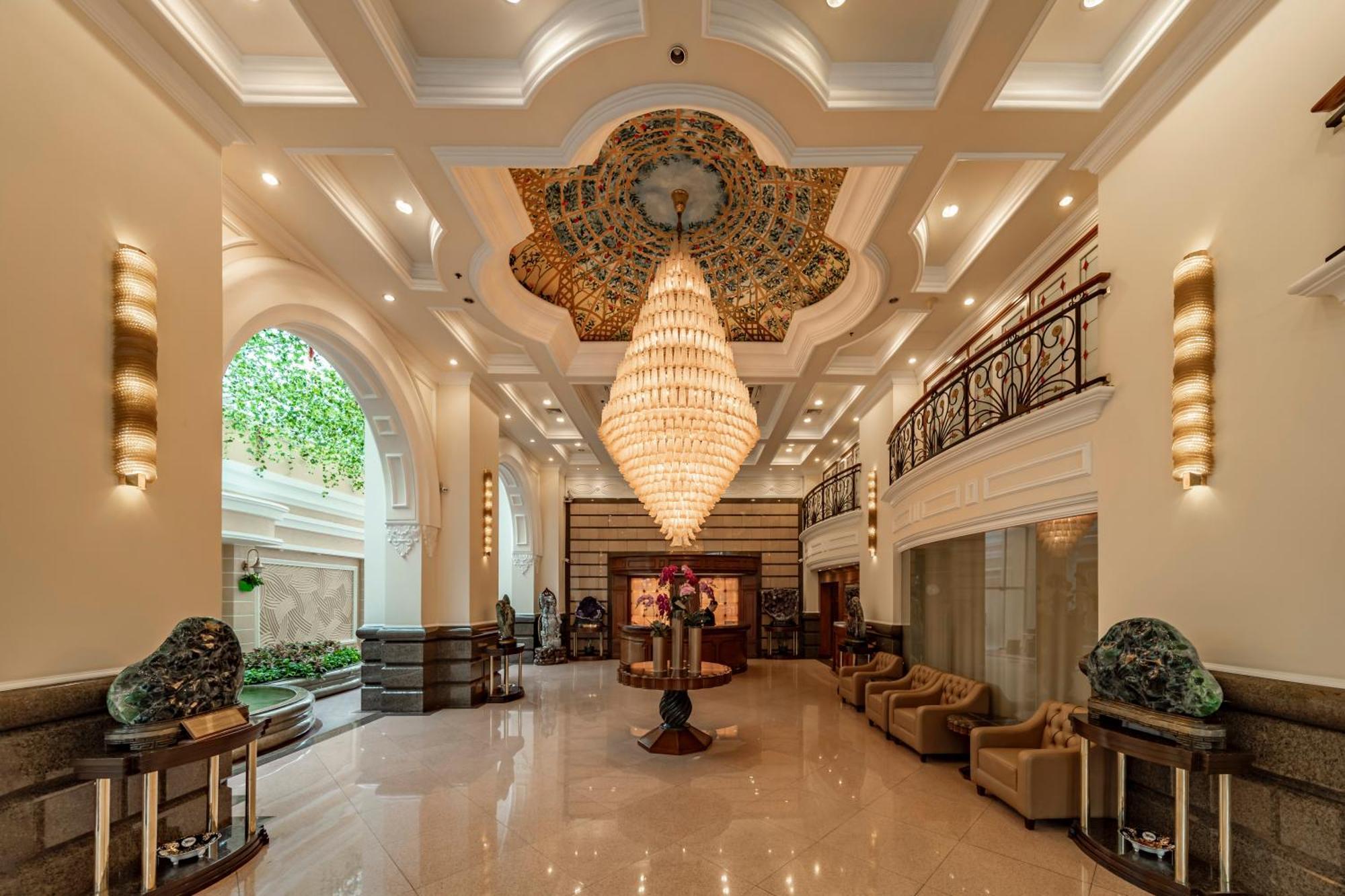 Sherwood Residence Hô Chi Minh-Ville Extérieur photo The lobby of the hotel
