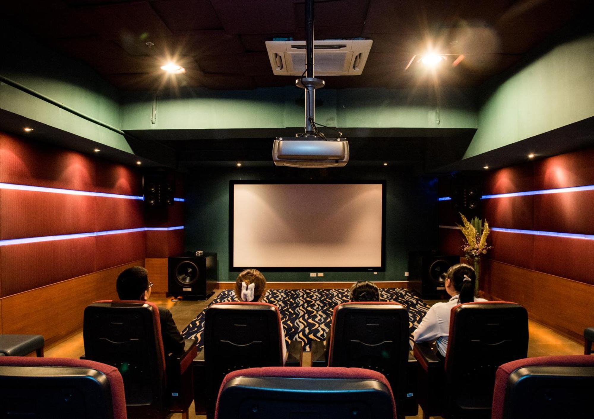 Sherwood Residence Hô Chi Minh-Ville Extérieur photo A home theater