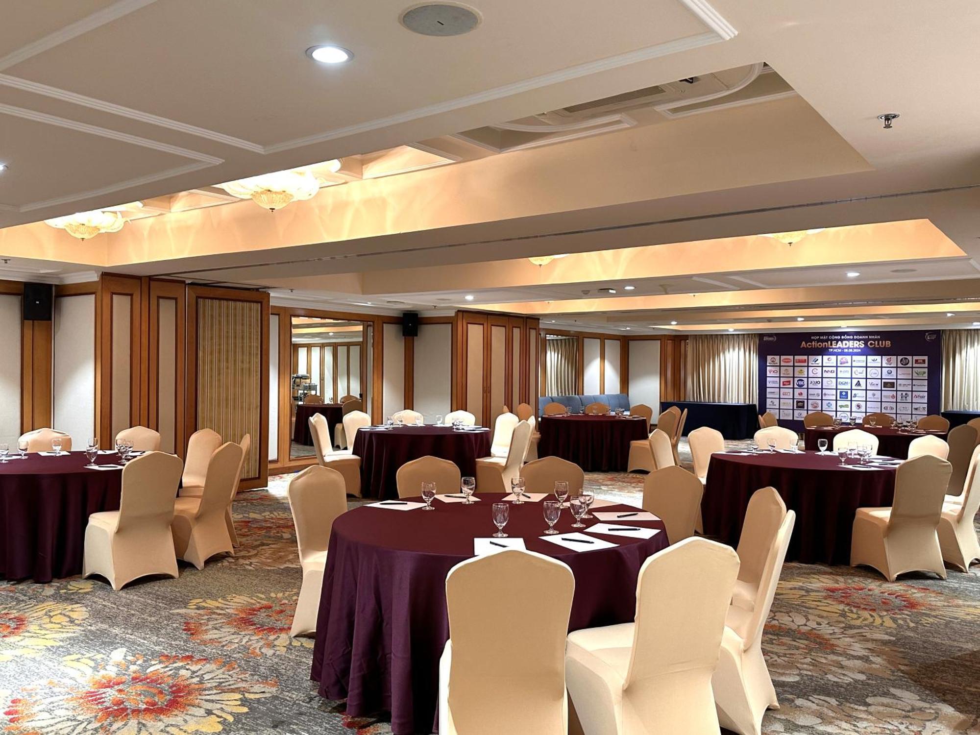 Sherwood Residence Hô Chi Minh-Ville Extérieur photo The ballroom